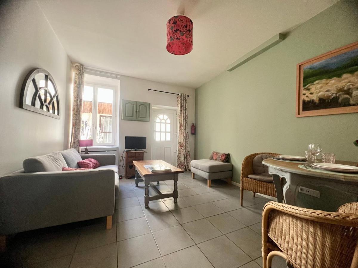 La Courette - T2 Plus Parking Gratuit Nîmes Exteriér fotografie